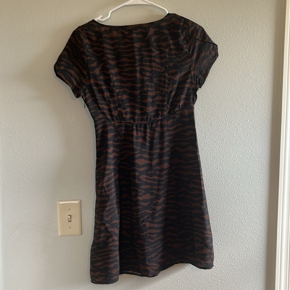 Madewell V-Neck Mini Dress in Abstract Animal - Picture 12 of 12
